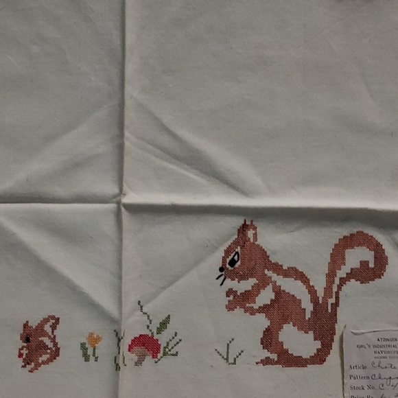 hand-crafted Other - Vintage Tray Cloth Embroidery Chipmucks&Mushroom with fringe 13in.Hx19in.W.
